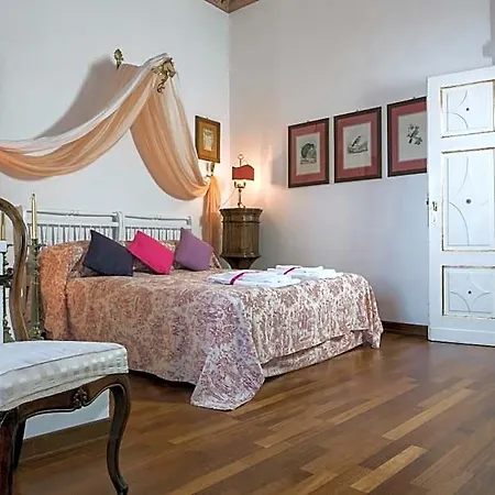 La Dimora Dei Monaci 3* سيينا
