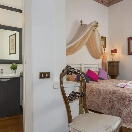 Bed & Breakfast La Dimora Dei Monaci 2*
